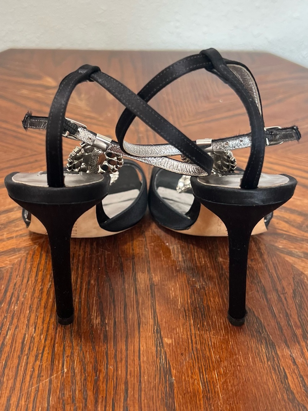 Christian Lacroix Made in Italy Embellished Satin T-Strap Heels – EU 37 - Picture 9 of 11